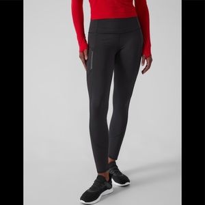 NWT-Athleta Rainer Tight, Medium